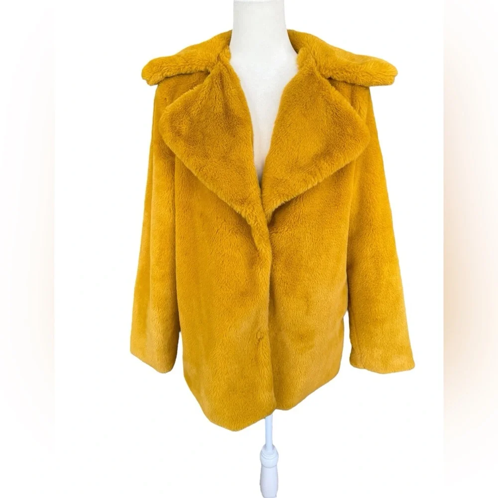 LUII "Jackie" Faux Fur Jacket in Yellow Mustard and Cheetah‎ Lined- Large - Picture 2 of 12